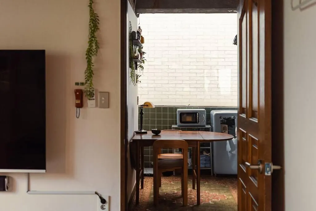 Apartamento Comfy Leafy In Yeonnam Seúl